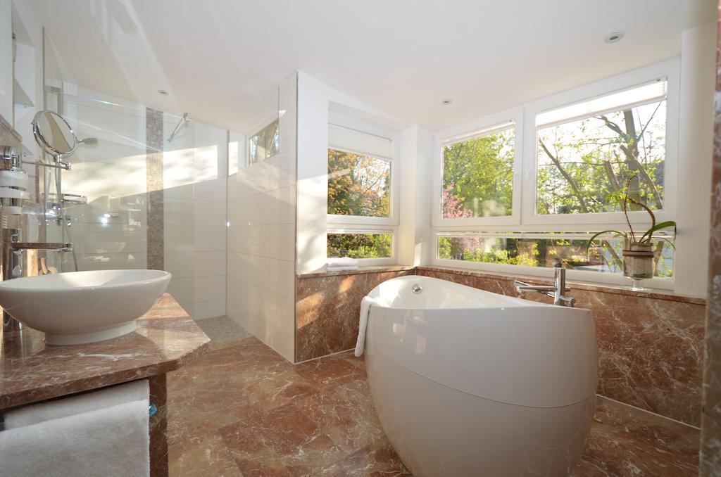 Boutique Hotel Friesinger Kressbronn am Bodensee Quarto foto